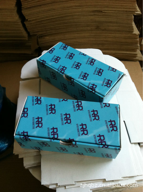 白紙板在包裝裝潢印刷品印刷中的關鍵作用與技術應用